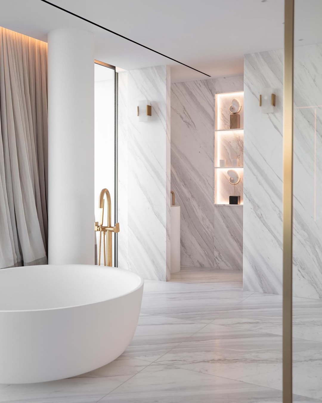 Imperial White Marble Bathroom with Tub - RMS Marble